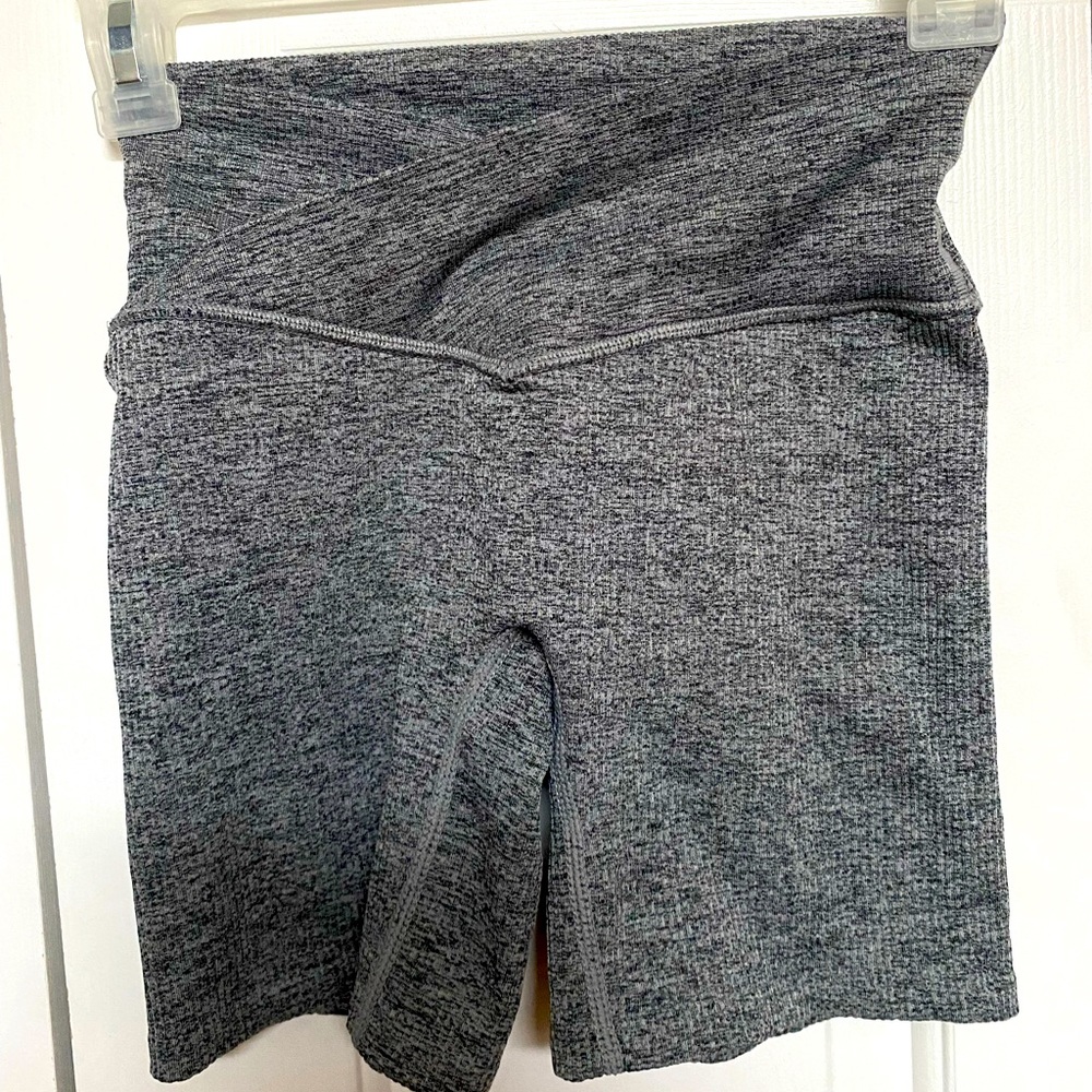 Grey crossover biker shorts